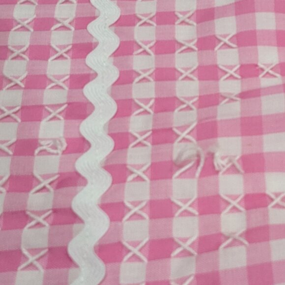 Vintage Handmade Embroidered Half Apron in Pink & White Gingham - Shows Wear - Picture 4 of 6